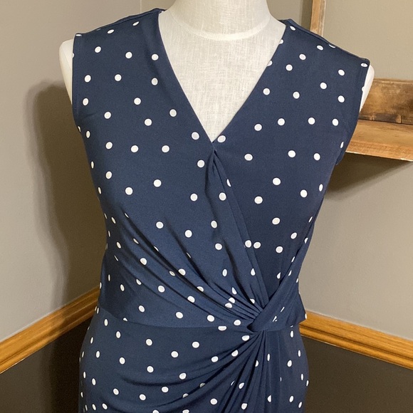 Banana Republic navy & white polka dot v neck sleeveless wrap dress size XSP - Picture 2 of 8